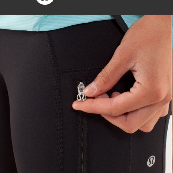 Lululemon Run: Speed Squad Skirt size 2 shorts 
Tonka Stripe Angle Blue black - Picture 6 of 16